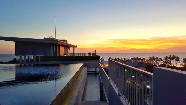 Ferienwohnung Chic Seaview @ The Patio Bangsaen Exterior foto